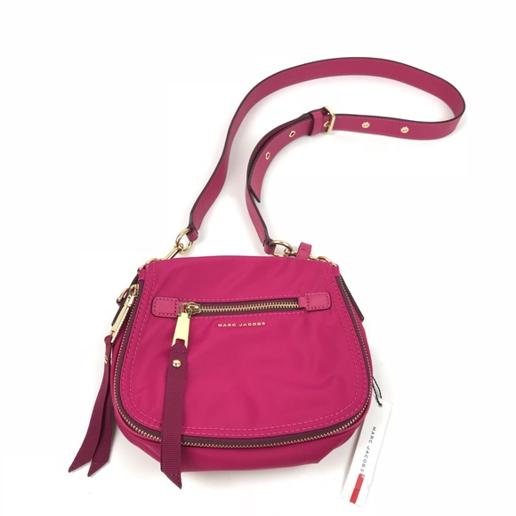 Marc Jacobs Handbags - Marc Jacobs Nomad Trooper Hibiscus Crossbody
